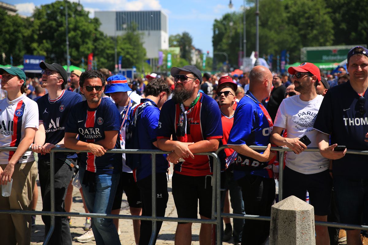Italienii au invadat Marienplatz! 40.000 de suporteri ai lui Inter sunt la München și au pus stăpânire pe oraș