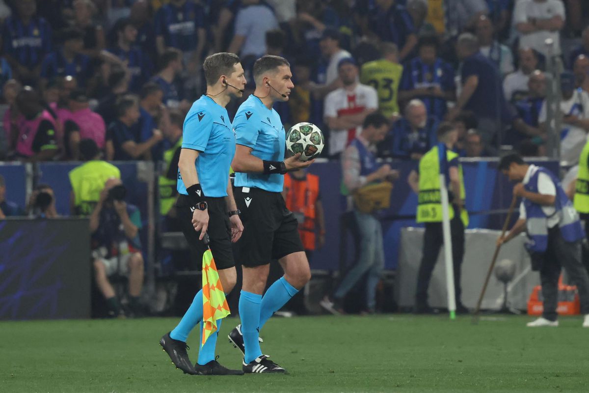 Istvan Kovacs, în PSG - Inter