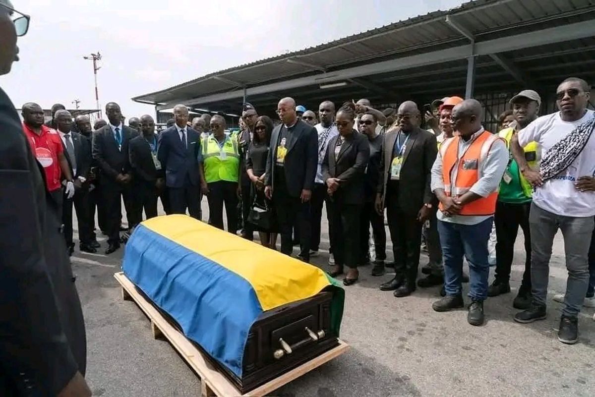 Aaron Boupendza a fost înmormântat în Gabon, la o lună după moartea misterioasă din China