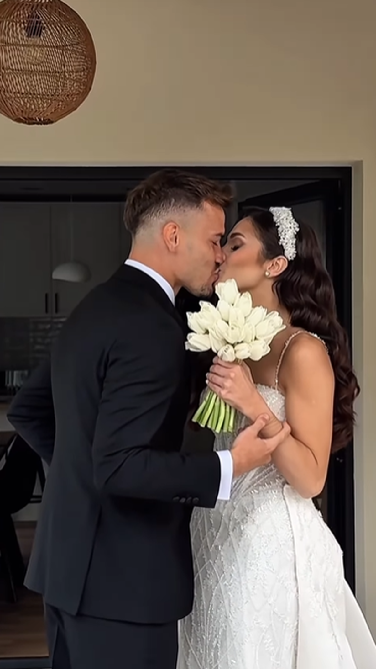 Primele imagini de la nunta anului la FCSB: cum a apărut jucătorul campioanei în cea mai importantă zi din viața lui