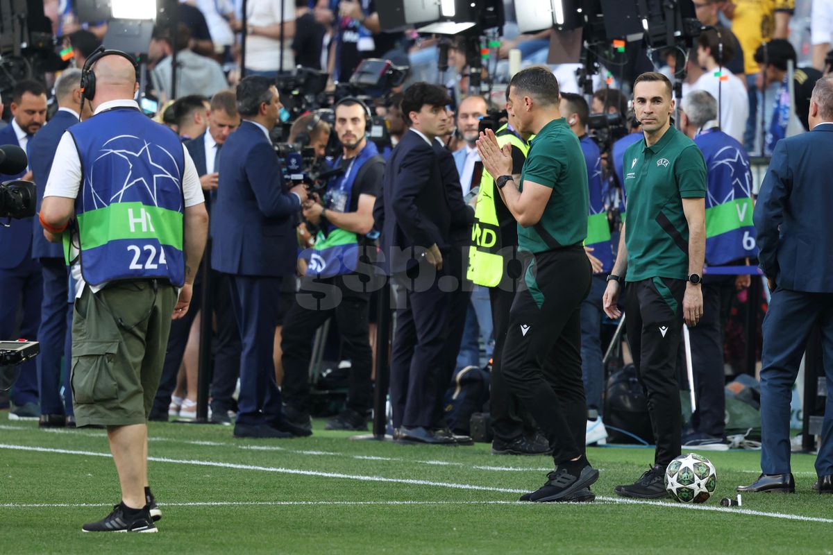IMAGINI MEMORABILE cu Istvan Kovacs pe Allianz Arena! Rugăciune înainte de marea finală