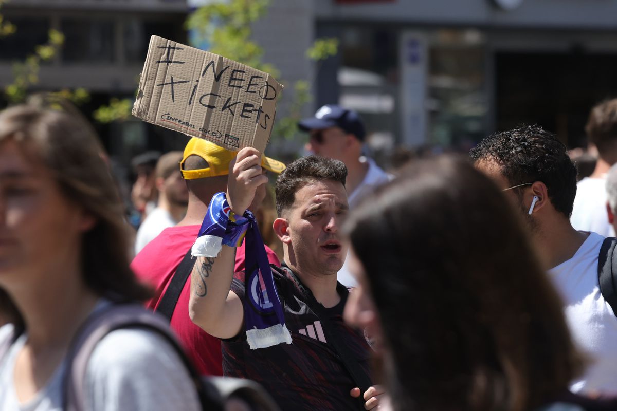 Italienii au invadat Marienplatz! 40.000 de suporteri ai lui Inter sunt la München și au pus stăpânire pe oraș