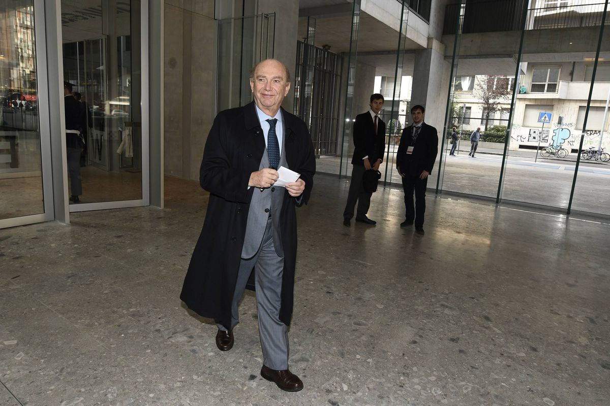 Veste tristă înainte de PSG - Inter: un nume de legendă s-a stins chiar în ziua marii finale » Fotbaliștii vor purta banderole negre diseară