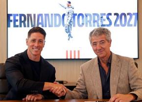 Fernando Torres a semnat pe două sezoane