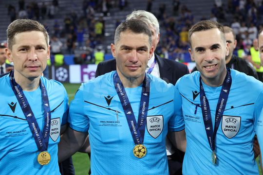 „Centralul” Istvan Kovacs și asistenții Mihai Marica și Ferencz Tunyogi au avut o prestație fără greșeală în finala Ligii Campionilor / FOTO pentru GSP.ro (Ionuț Iordache)