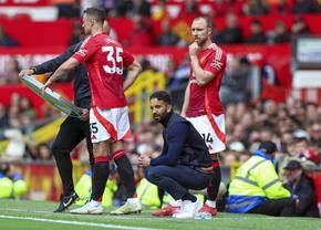 Triplul campion în Premier League se retrage la 37 de ani