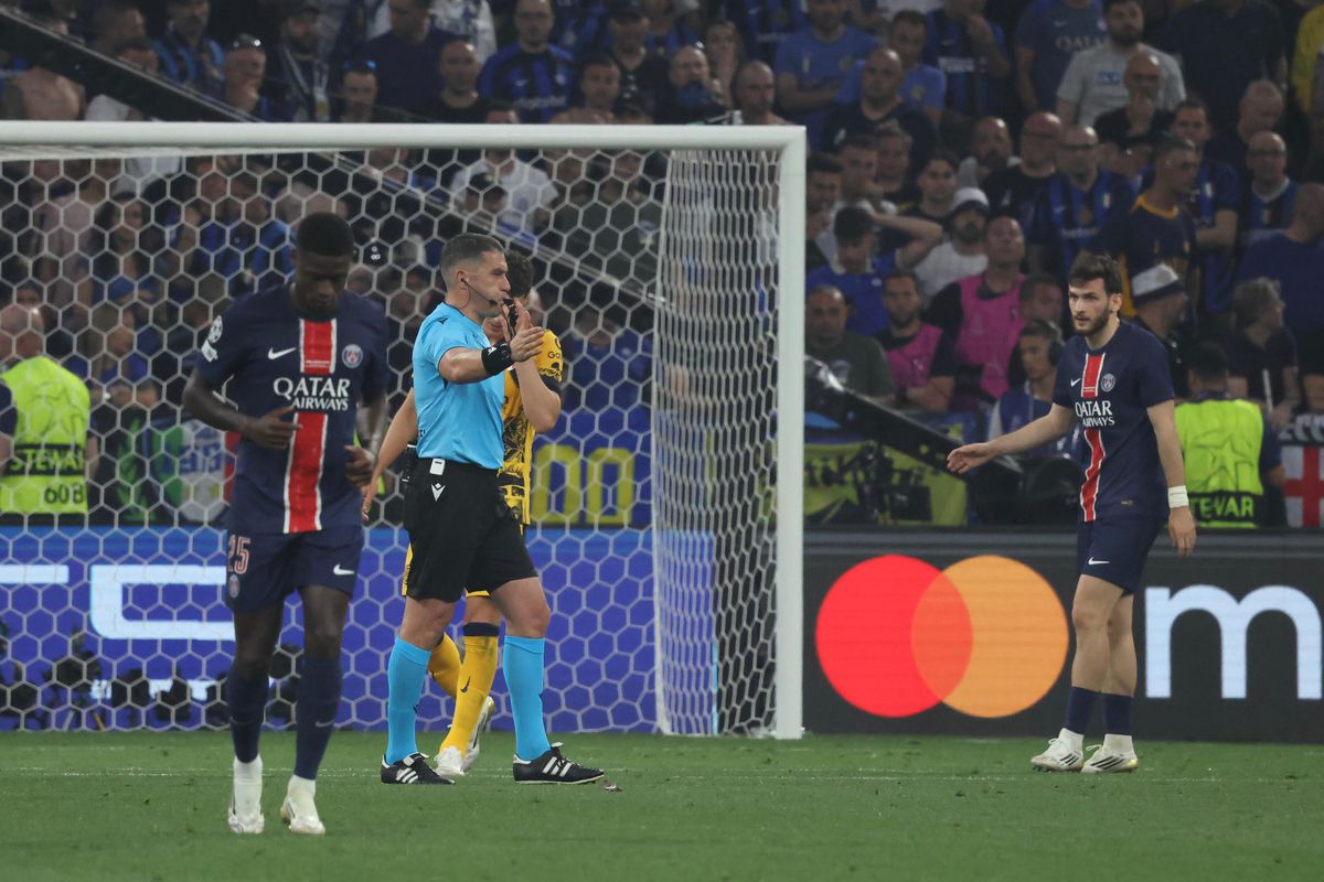 Istvan Kovacs, în PSG - Inter