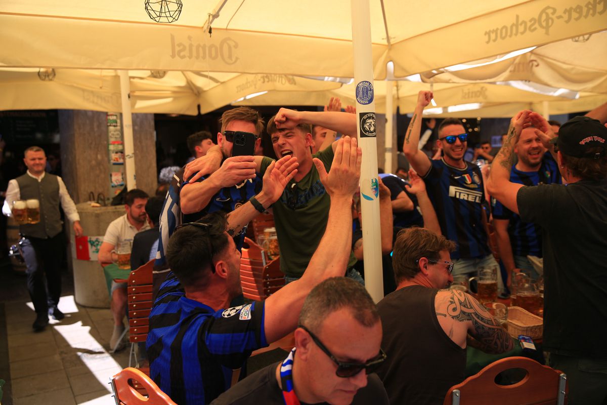 Italienii au invadat Marienplatz! 40.000 de suporteri ai lui Inter sunt la München și au pus stăpânire pe oraș