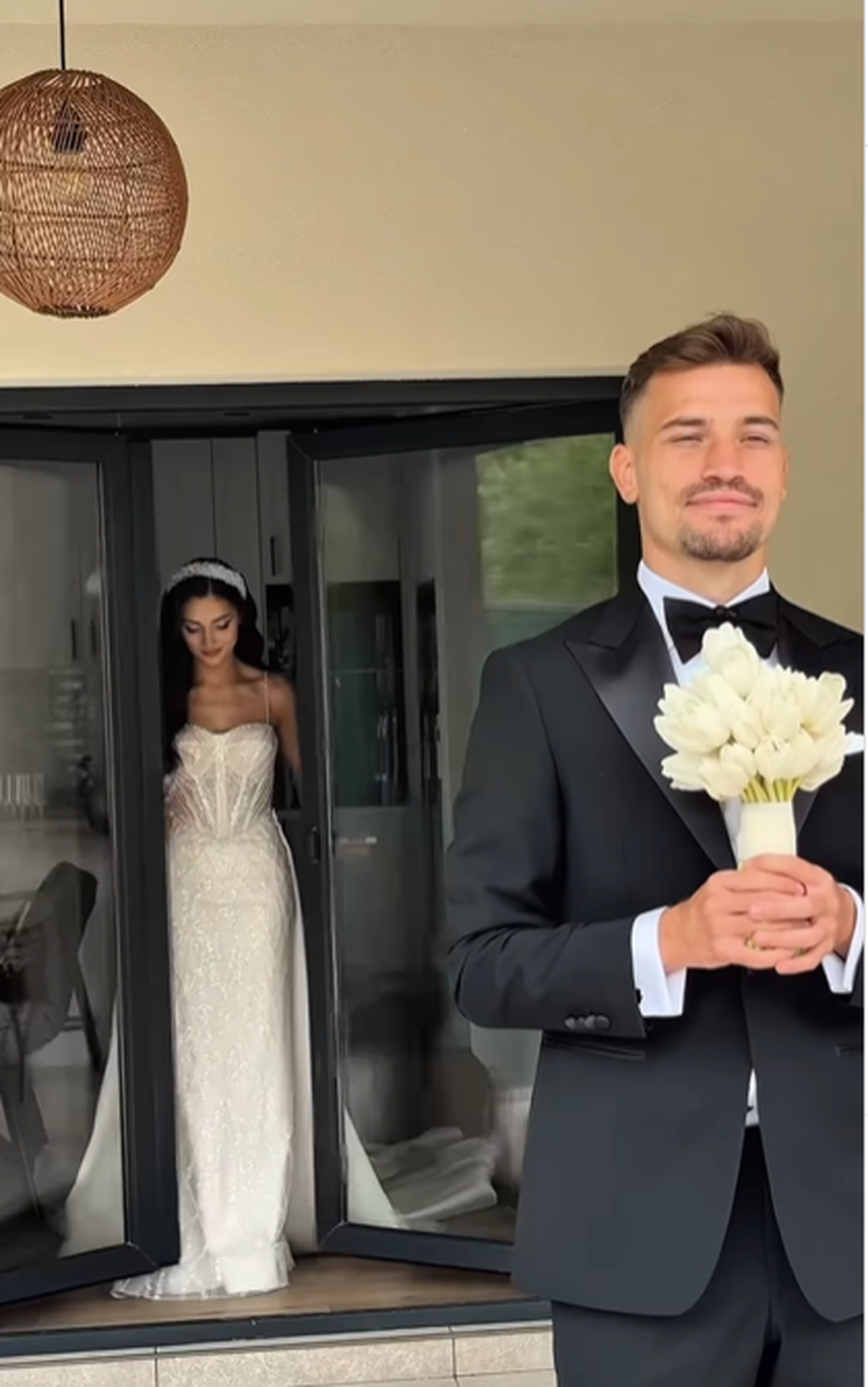 Primele imagini de la nunta anului la FCSB: cum a apărut jucătorul campioanei în cea mai importantă zi din viața lui