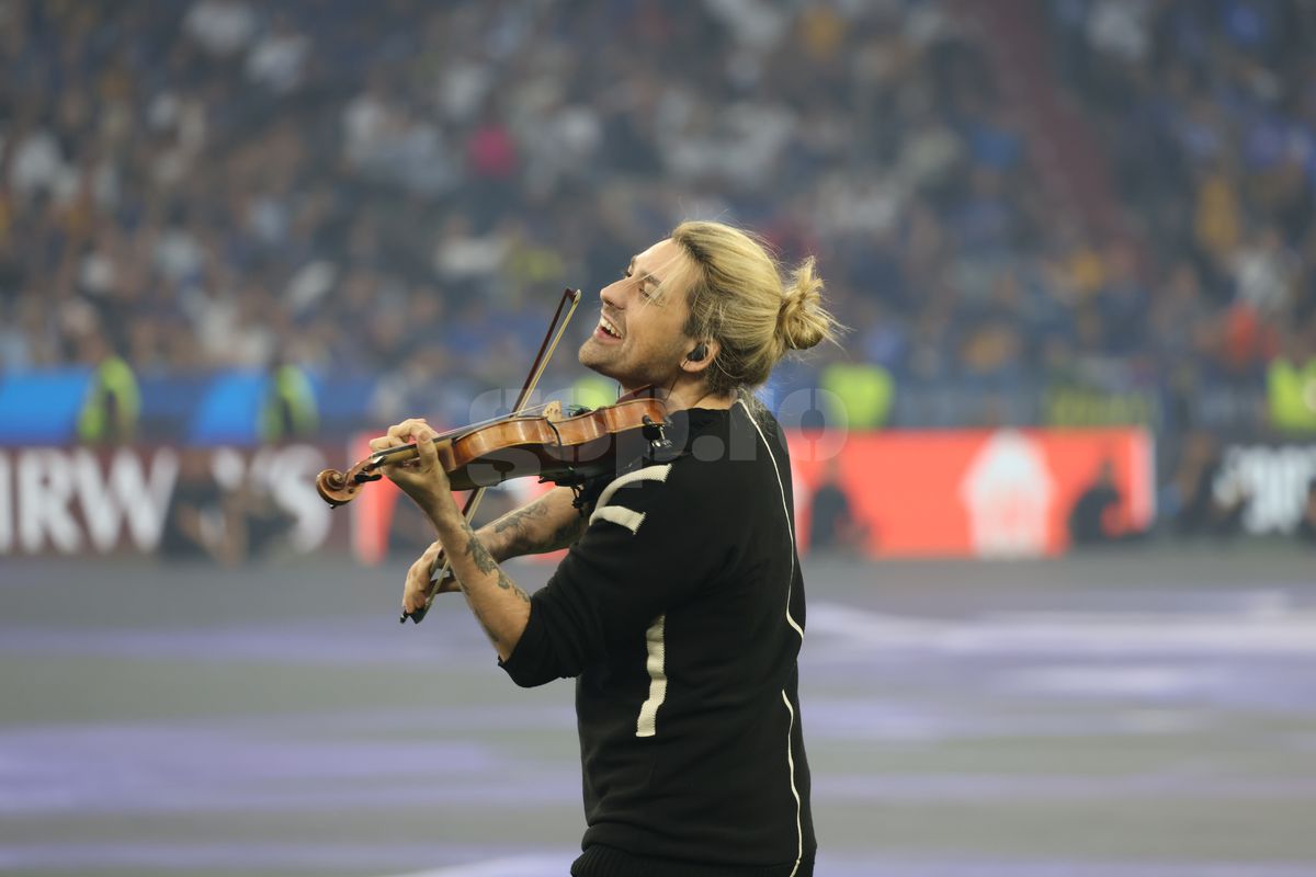 Show grandios cu flăcări și lumini speciale! Linkin Park și David Garrett au concertat în deschiderea finalei Ligii Campionilor