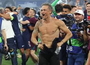 În timp ce Luis Enrique striga că a scris istorie, Dembele făcea un apel important: „Să nu distrugem orașul!”