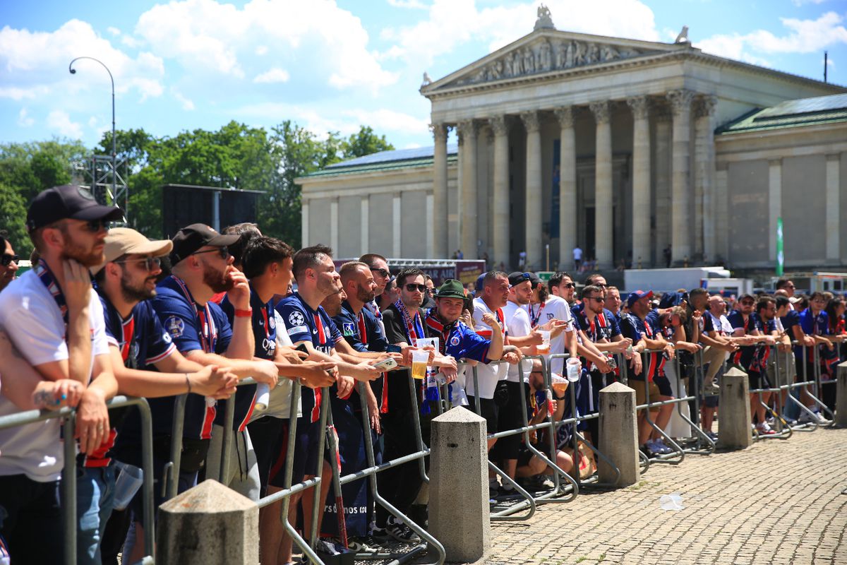 Italienii au invadat Marienplatz! 40.000 de suporteri ai lui Inter sunt la München și au pus stăpânire pe oraș