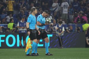 Lovitură pentru Istvan Kovacs! » Decizia FIFA + Arbitrul român a rămas fără meci după debutul în SUA!