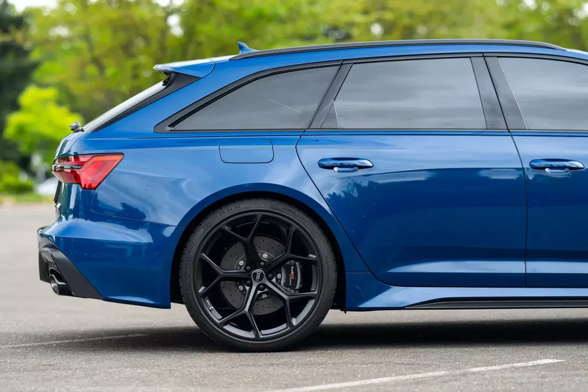 Audi RS6 Avant Performance