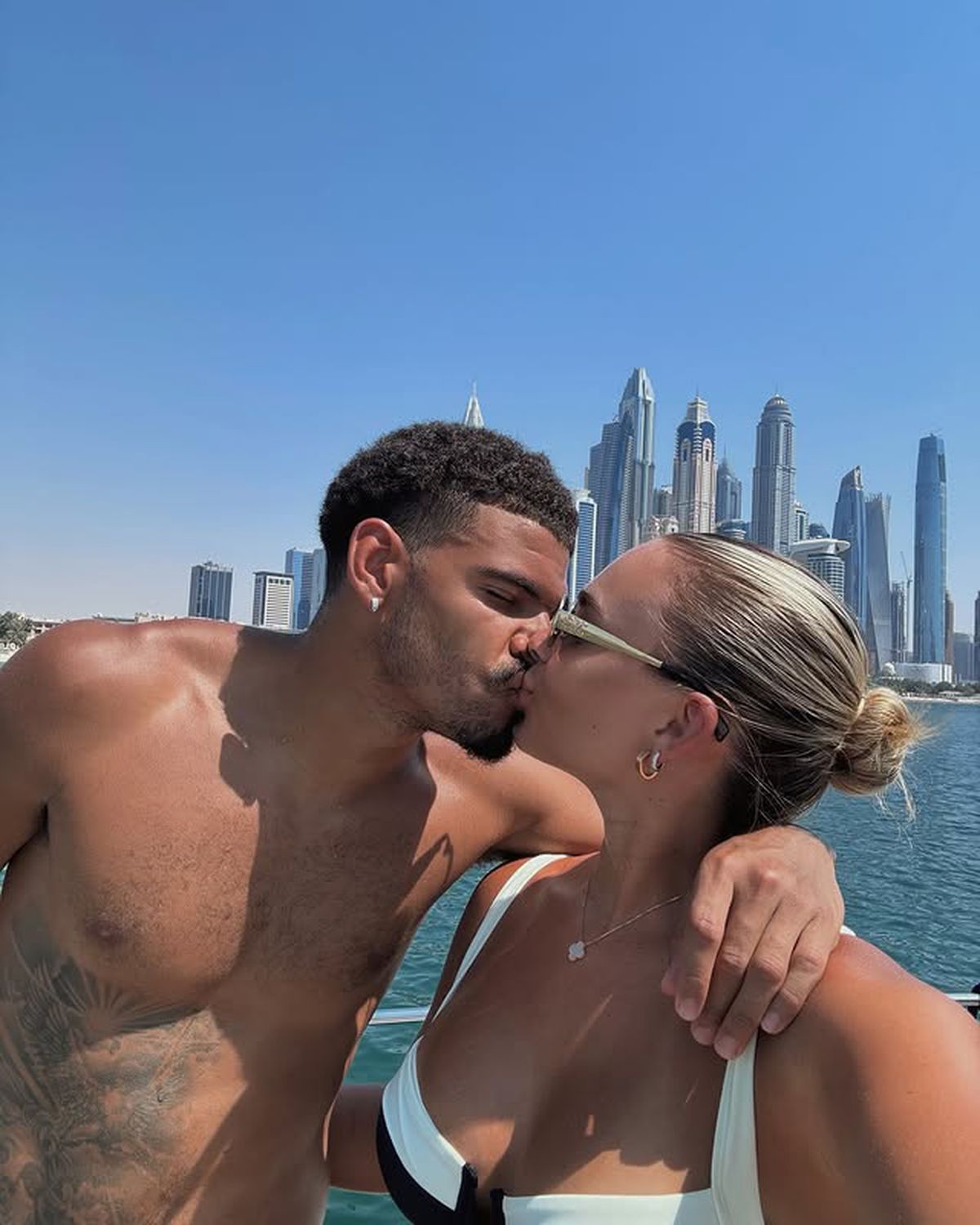 „Cel mai frumos cuplu” » A scris istorie în Premier League și i-a „înnebunit” pe fani cu ultimele fotografii