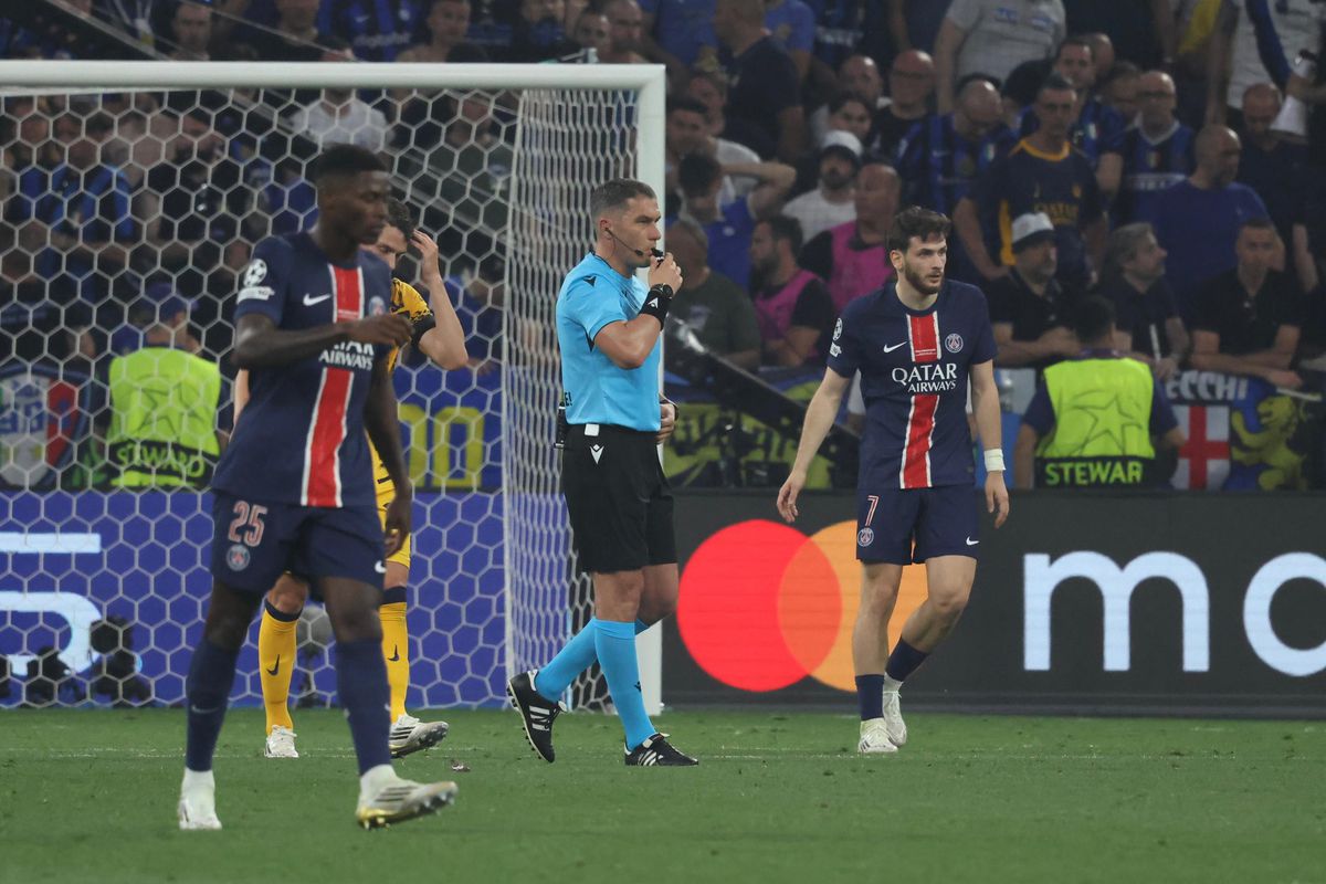 Istvan Kovacs, în PSG - Inter