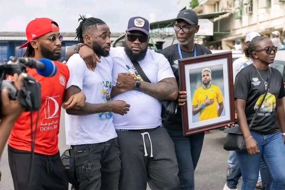 Aaron Boupendza a fost înmormântat în Gabon, la o lună după moartea misterioasă din China