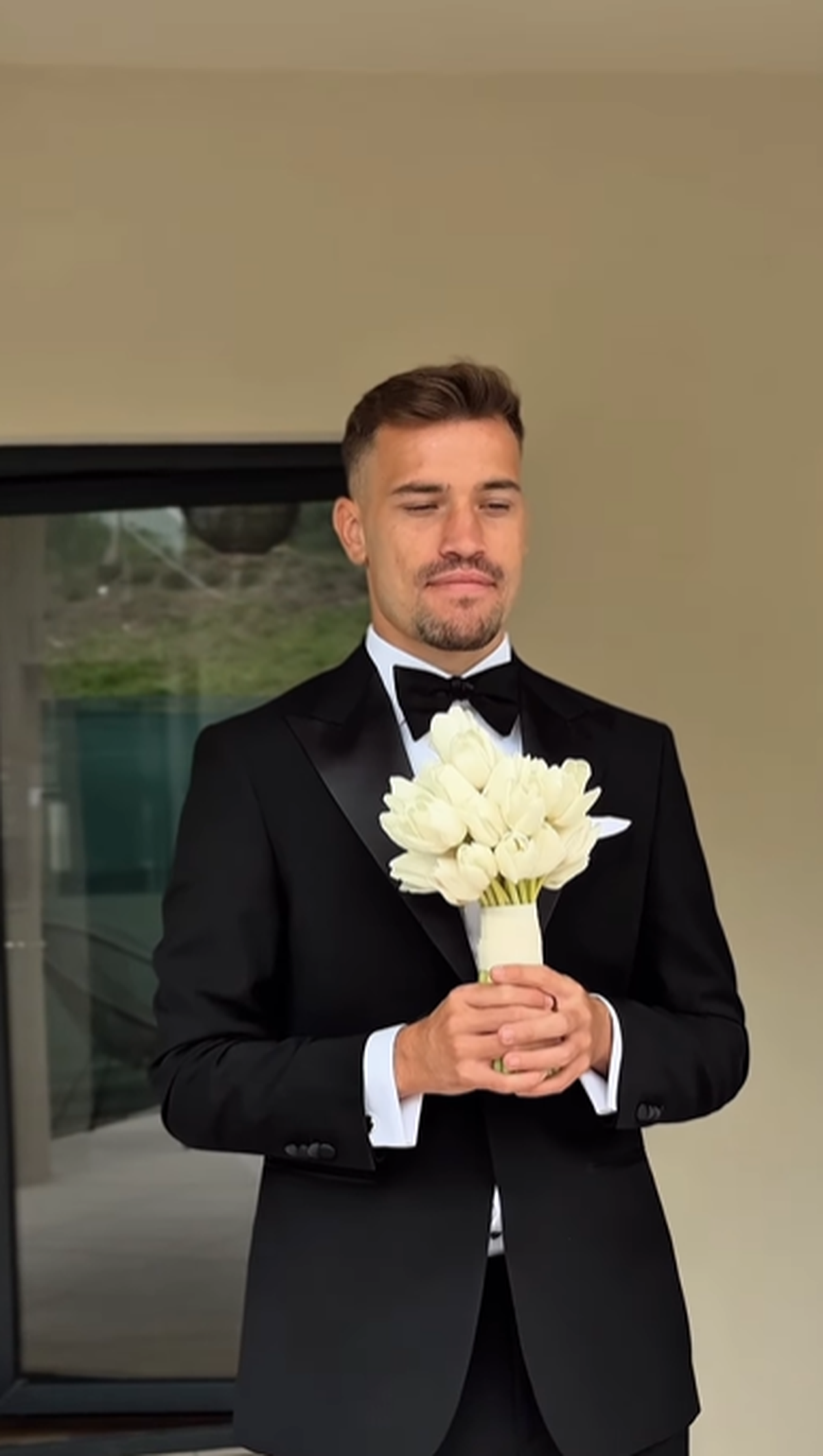 Primele imagini de la nunta anului la FCSB: cum a apărut jucătorul campioanei în cea mai importantă zi din viața lui