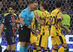 Istvan Kovacs, IMPECABIL în Inter - PSG » Cea mai discutată decizie a venit chiar în minutul 90! GSP a analizat toate fazele, fiecare cartonaș