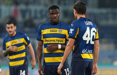 Elevul lui Chivu care poate concura cu Radu Drăgușin la Tottenham » Deja este bătaie mare pe jucătorul Parmei