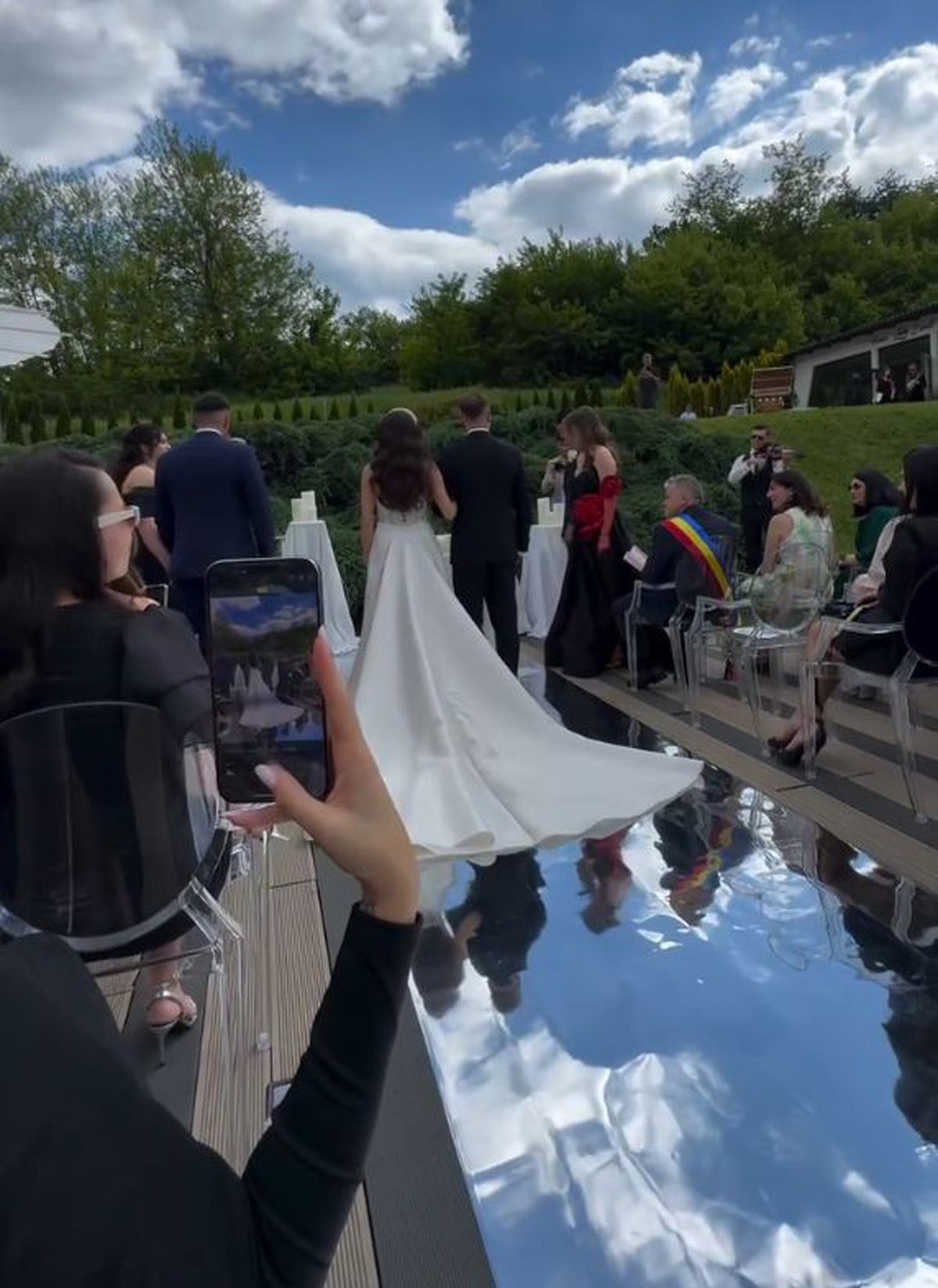 Primele imagini de la nunta anului la FCSB: cum a apărut jucătorul campioanei în cea mai importantă zi din viața lui