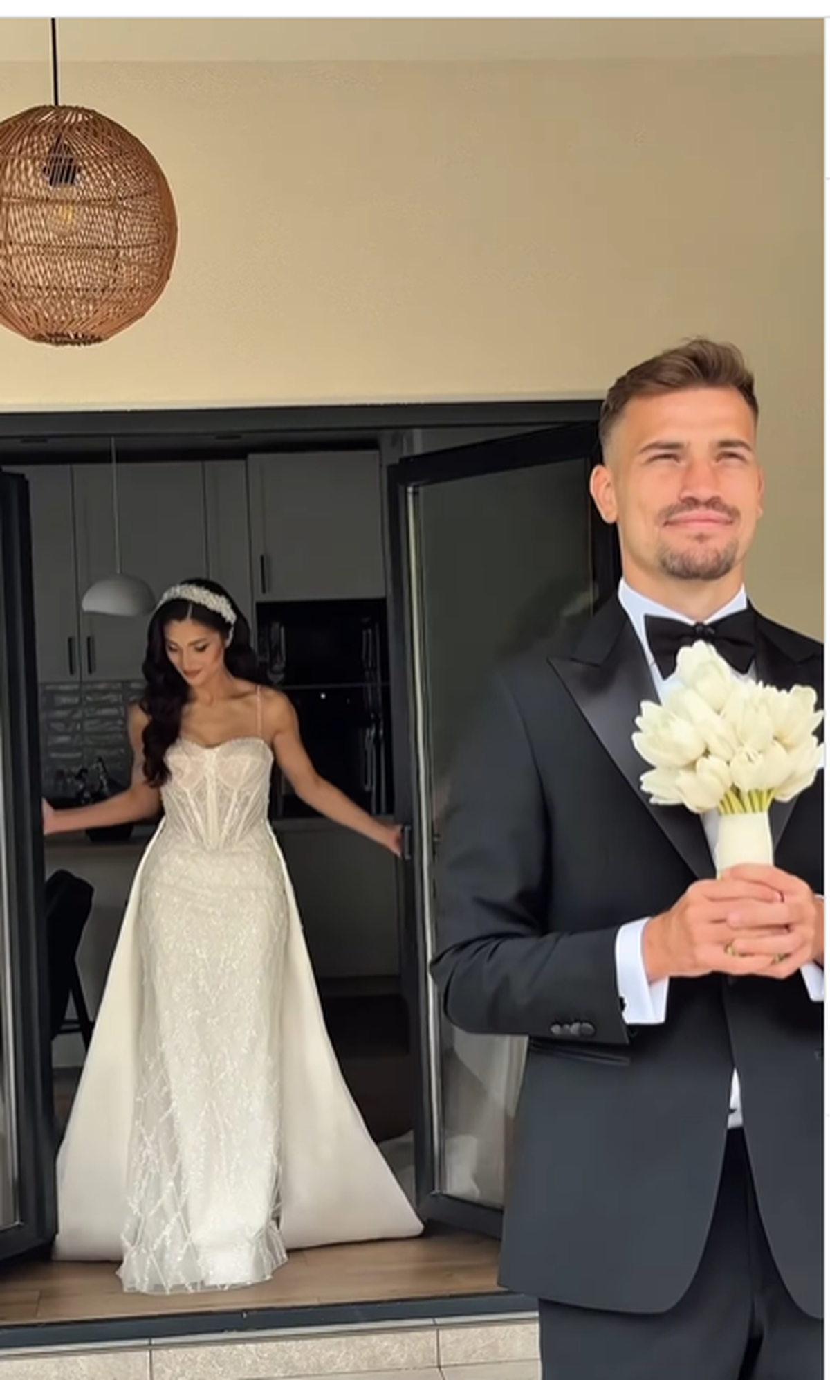 Primele imagini de la nunta anului la FCSB: cum a apărut jucătorul campioanei în cea mai importantă zi din viața lui