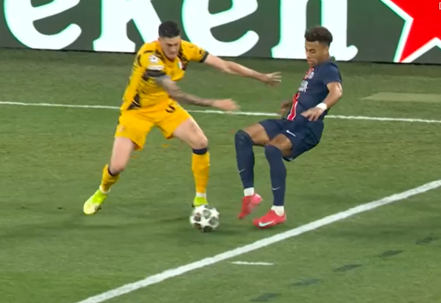 Istvan Kovacs, IMPECABIL în PSG - Inter » Cea mai discutată decizie a venit chiar în minutul 90! GSP a analizat toate fazele, fiecare cartonaș