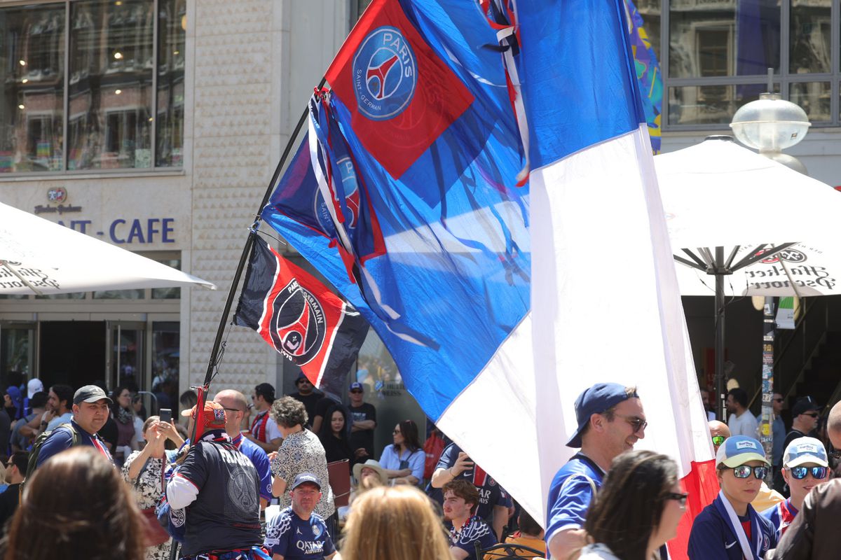 Italienii au invadat Marienplatz! 40.000 de suporteri ai lui Inter sunt la München și au pus stăpânire pe oraș