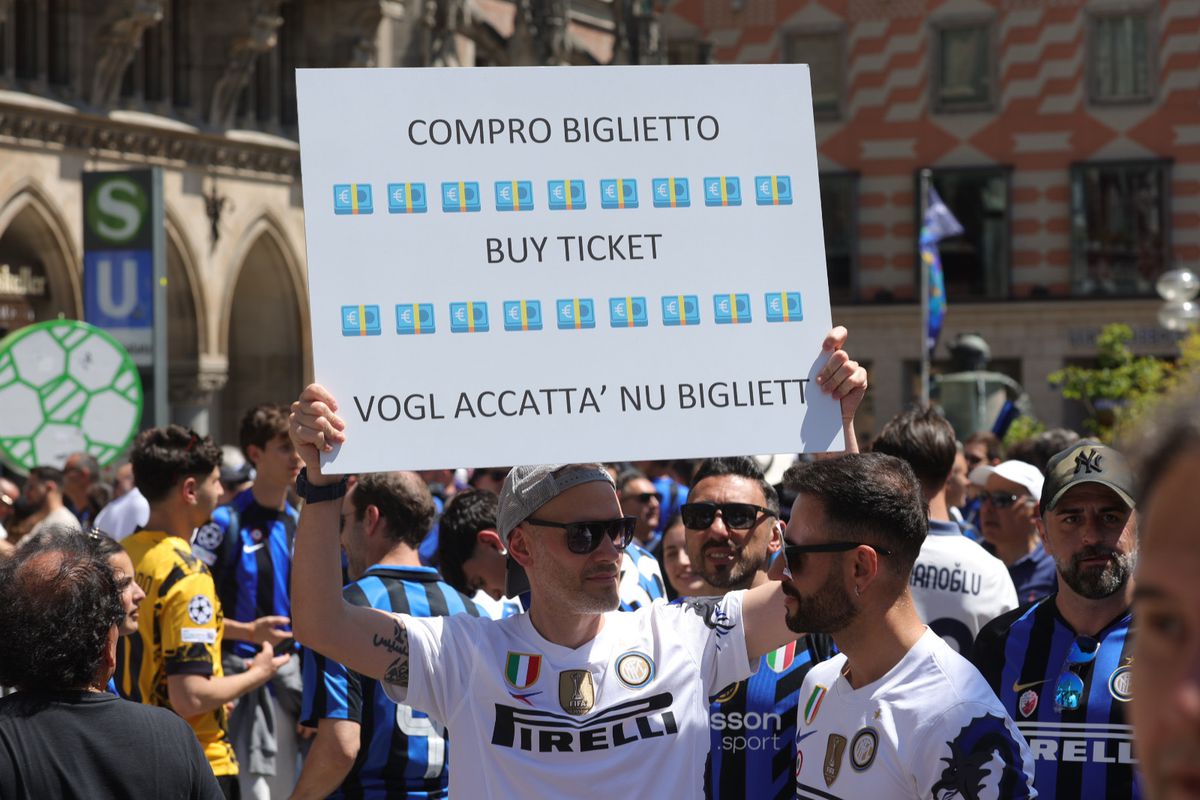 Atmosfera finala liga campionilor Marienplatz