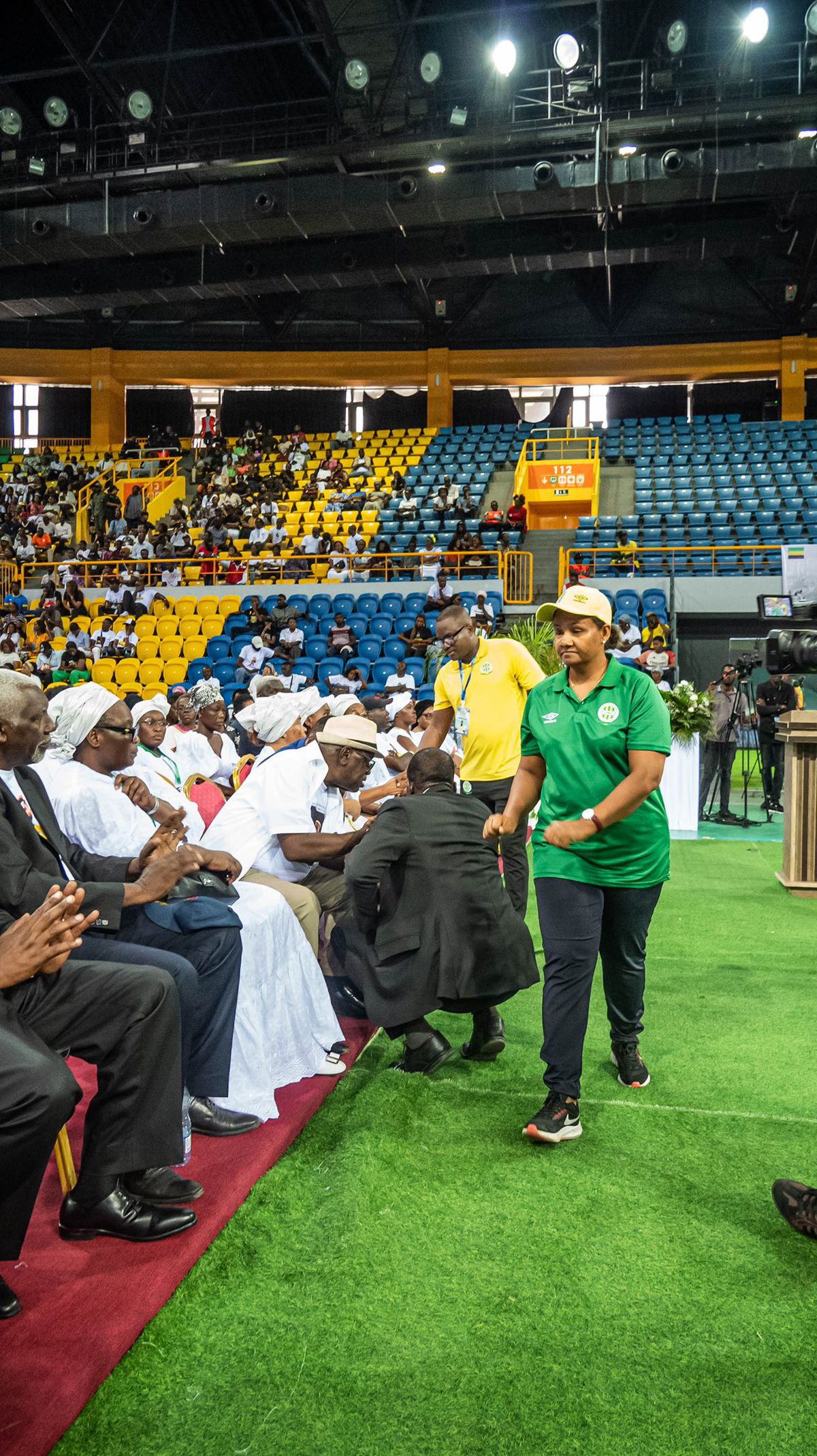 Aaron Boupendza a fost înmormântat în Gabon, la o lună după moartea misterioasă din China