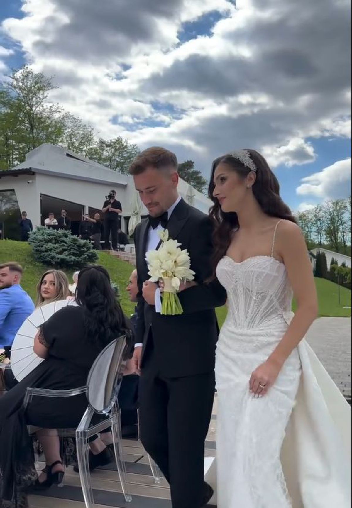 Primele imagini de la nunta anului la FCSB: cum a apărut jucătorul campioanei în cea mai importantă zi din viața lui