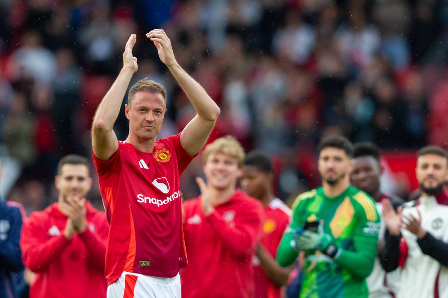 Triplul campion în Premier League se retrage la 37 de ani