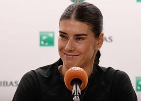 Sorana Cîrstea, matură și luminoasă după ce s-a calificat în „sferturi” la Roland Garros: „Am făcut pace cu trecutul meu”