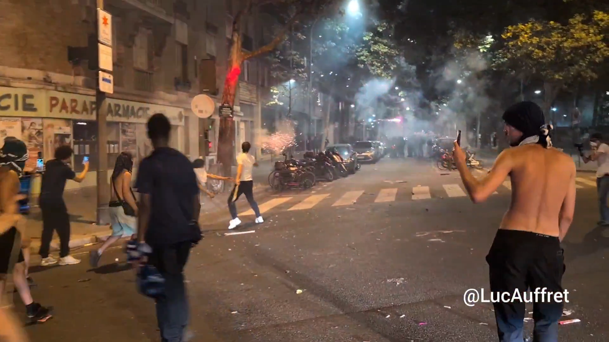 Scene de război în Franța, după finala Ligii » Au dat foc și s-au bătut cu forțele de ordine: 416 arestări!