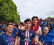 Nebunie și la Paris! Jucătorii lui PSG au sărbătorit în stradă triumful din Liga Campionilor