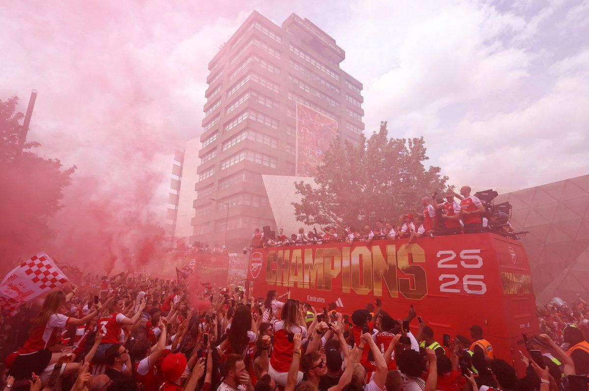 Arsenal a scos peste 500.000 de suporteri pe străzile din Londra, a doua zi după finala pierdută cu PSG