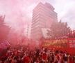 Arsenal a celebrat titlul câștigat în Premier League pe străzile Londrei