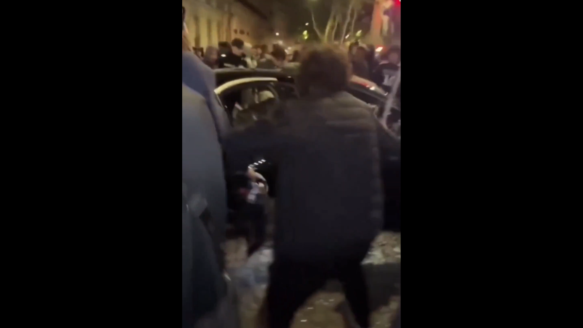 Scene de război în Franța, după finala Ligii » Au dat foc și s-au bătut cu forțele de ordine: 416 arestări!