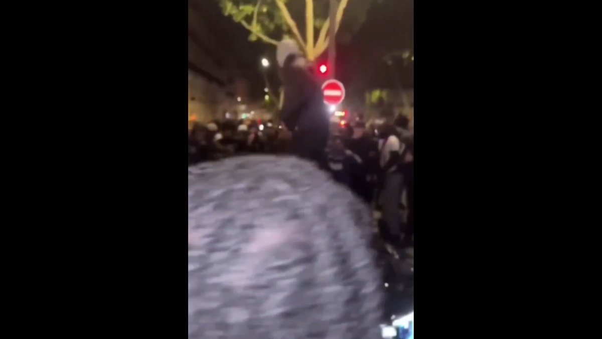 Scene de război în Franța, după finala Ligii » Au dat foc și s-au bătut cu forțele de ordine: 416 arestări!