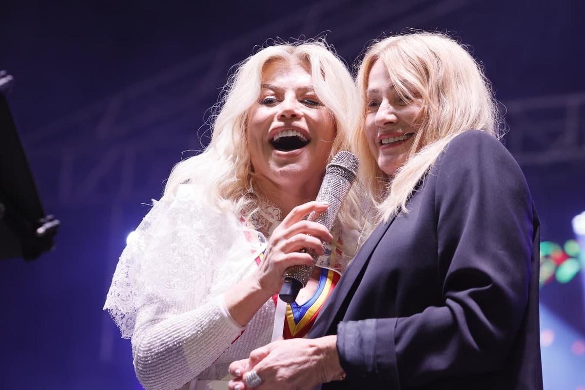 Nadia Comăneci și Loredana Groza au făcut show la Onești