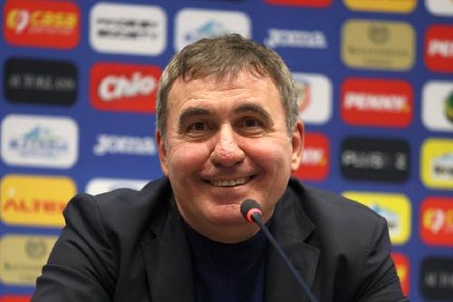 Hagi vrea să aducă la echipa națională doi jucători care au refuzat România