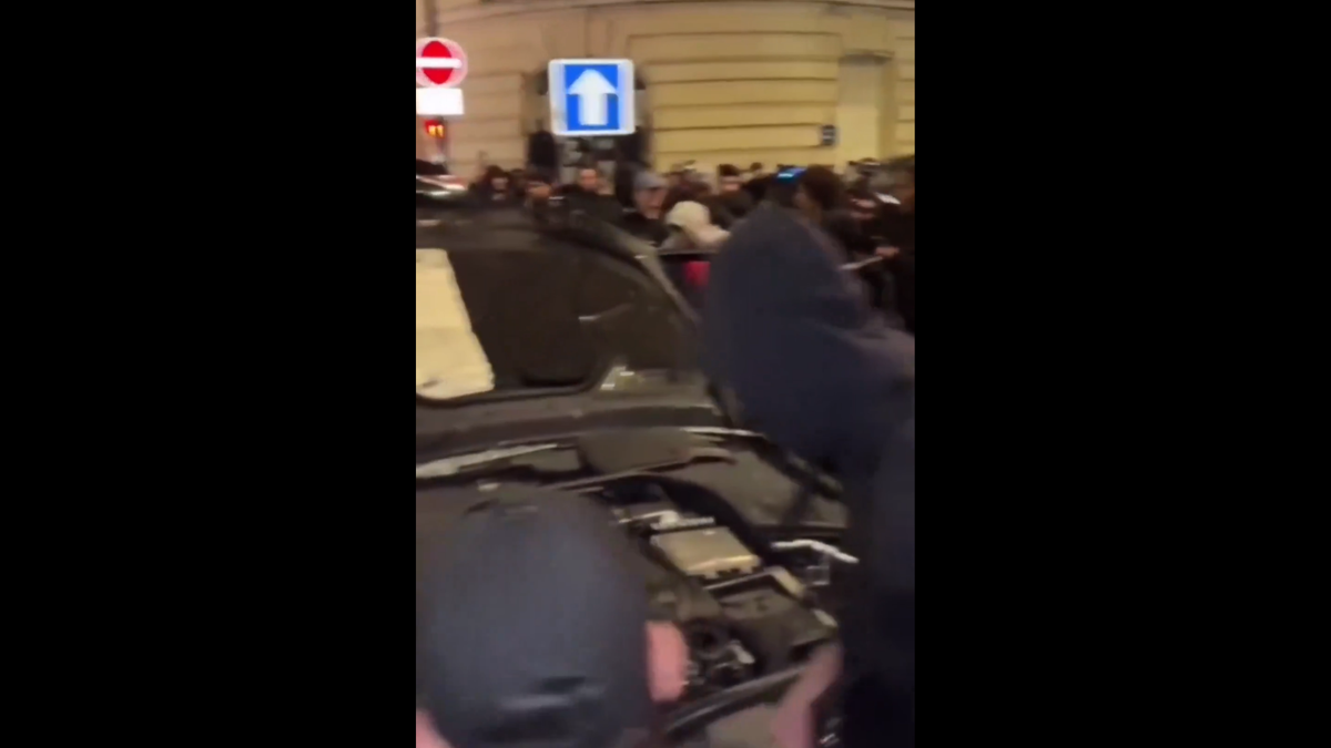 Scene de război în Franța, după finala Ligii » Au dat foc și s-au bătut cu forțele de ordine: 416 arestări!