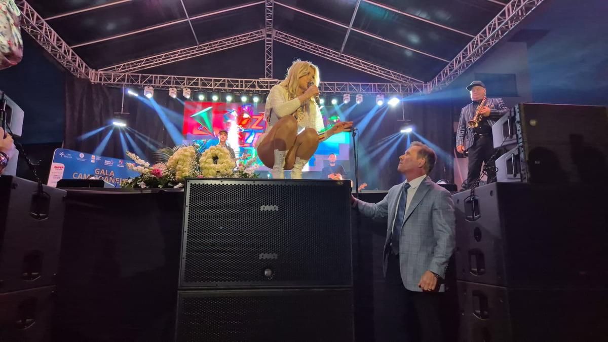 Nadia Comăneci și Loredana Groza au făcut show la Onești