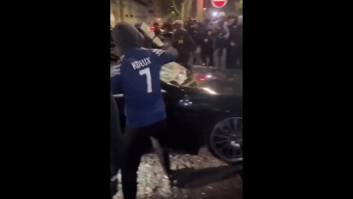 Scene de război în Franța, după finala Ligii » Au dat foc și s-au bătut cu forțele de ordine: 416 arestări!