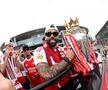 Arsenal a celebrat titlul câștigat în Premier League pe străzile Londrei