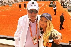 Cine este blonda care s-a fotografiat cu Ion Țiriac în loja de la Roland Garros