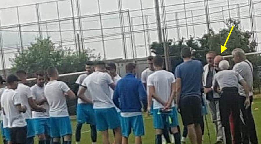 VIDEO EXCLUSIV Satu Mare, tupeu și mai mare: play-off ilegal, la negru, jucat sub ochii primarului fără mască și ai AFJ: ”Dacă vine DSP-ul, spuneți că jucați un amical”