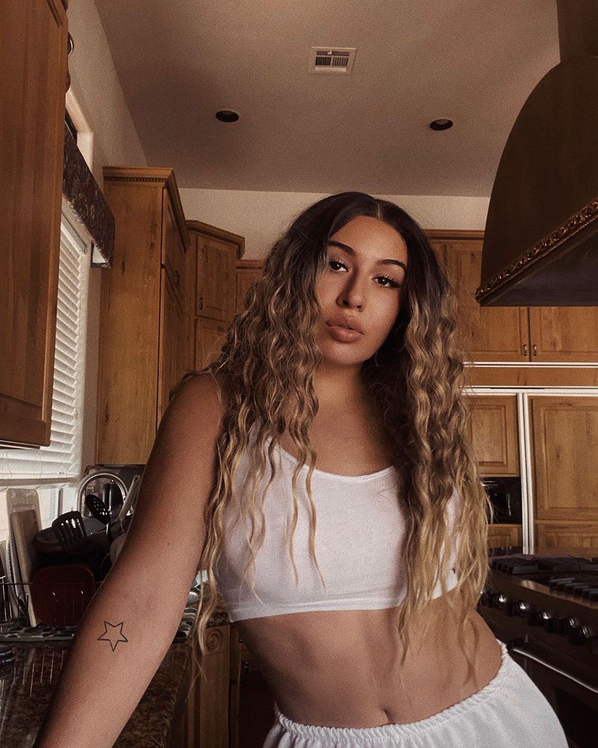 FOTO Sarah Dumitrescu, fiică Anamaria Prodan