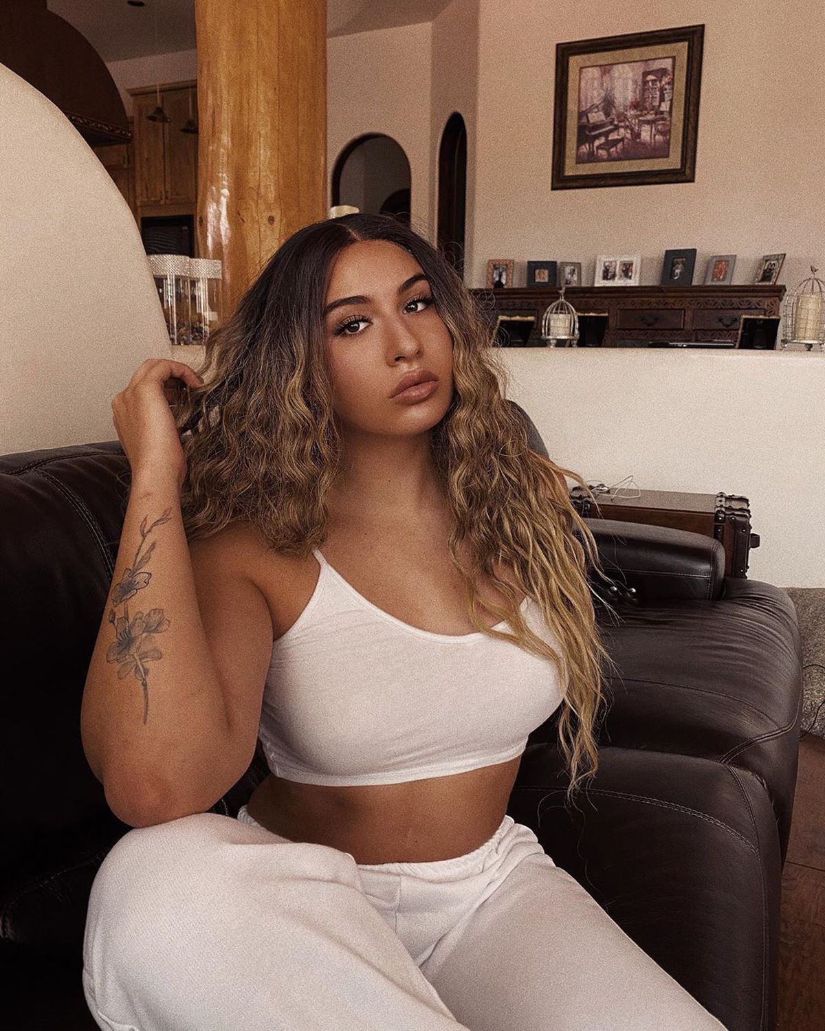 De ce nu are iubit baschetbalista Sarah Dumitrescu, fiica de 23 de ani a Anamariei Prodan: „Am renunțat la «tot ce e pământesc frumos»”