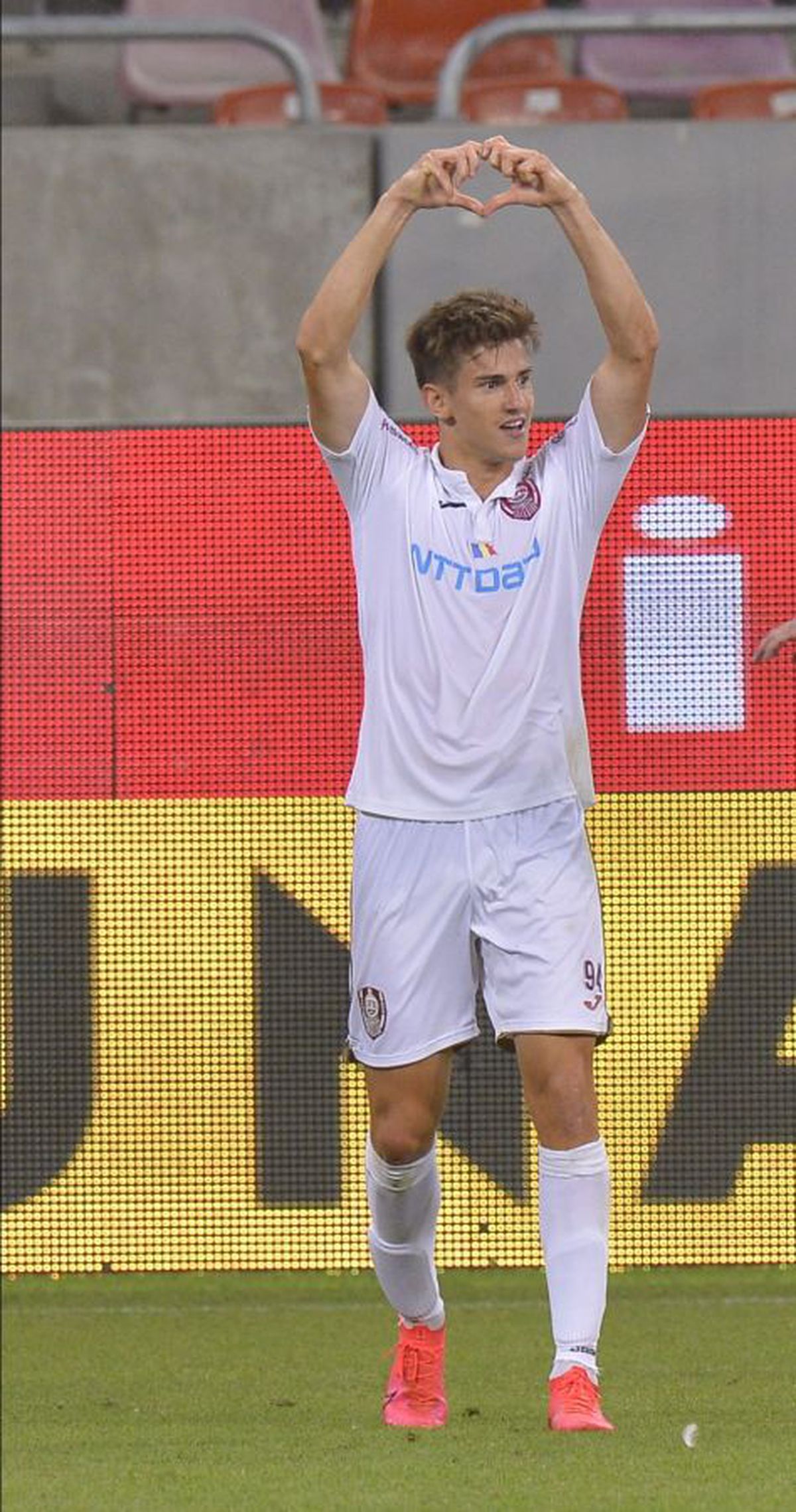 FCSB - CFR 0-2. Andrei Vlad, făcut praf: „A rămas un tânăr talentat, asta e problema lui” » Care ar fi soluția